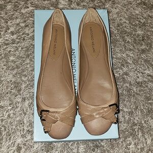 Antonio Melani Gina Sand Color Flat, Size 8
